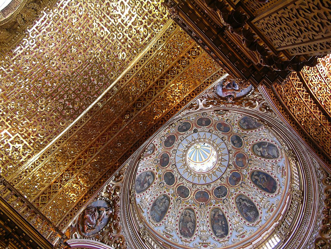 Ecuador Quito 04-05 Old Quito La Compana de Jesus Gold Ceiling and Dome